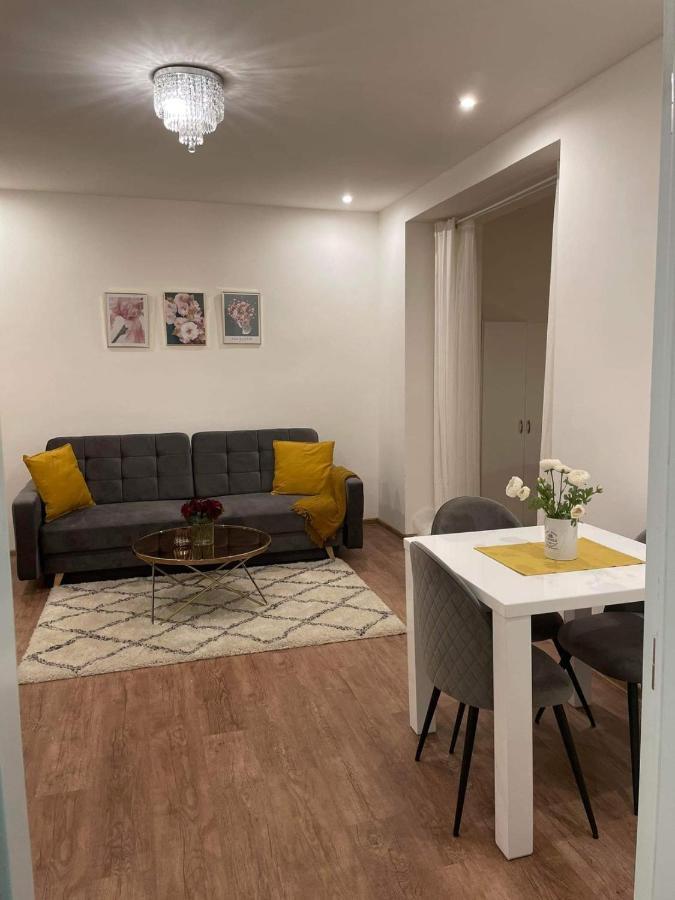 Nice And Cozy Apartment Right At Tv Tower Praha Eksteriør bilde